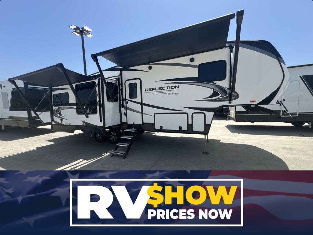 Used 2022 Grand Design Reflection 303RLS available in Strafford, Missouri