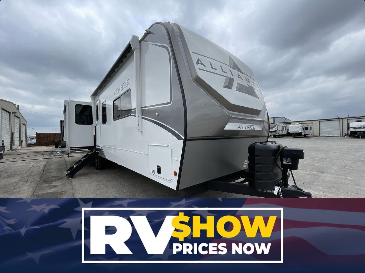 New 2026 Alliance RV Avenue 332RL available in Strafford, Missouri