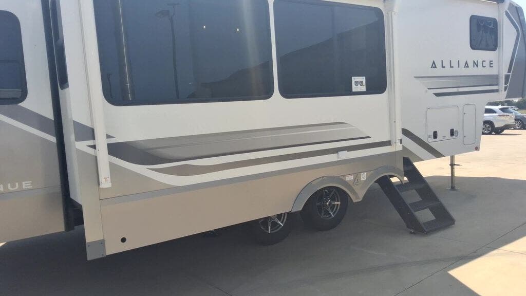 New 2027 Alliance RV Avenue All-Access 29RL available in Strafford, Missouri