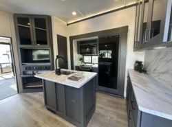 New 2027 Alliance RV Valor All-Access 32A10 available in Strafford, Missouri