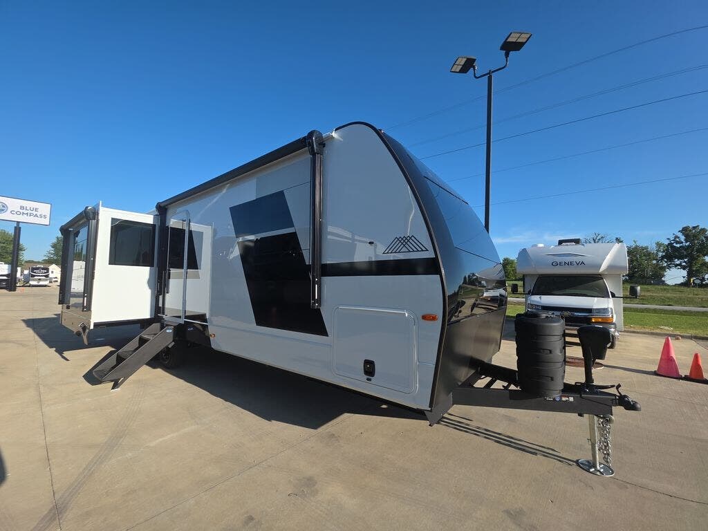 New 2027 Brinkley RV Model I 280 available in Strafford, Missouri