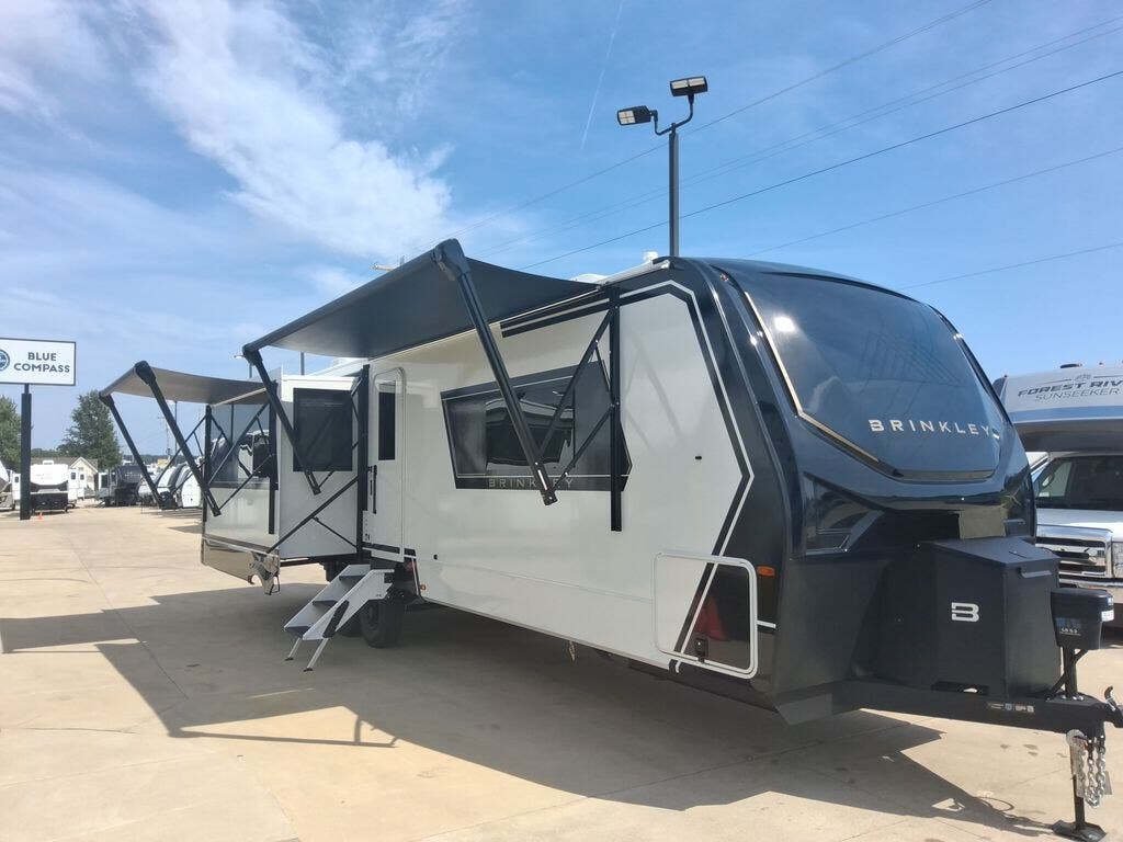 New 2027 Brinkley RV Model Z AIR 310 available in Strafford, Missouri