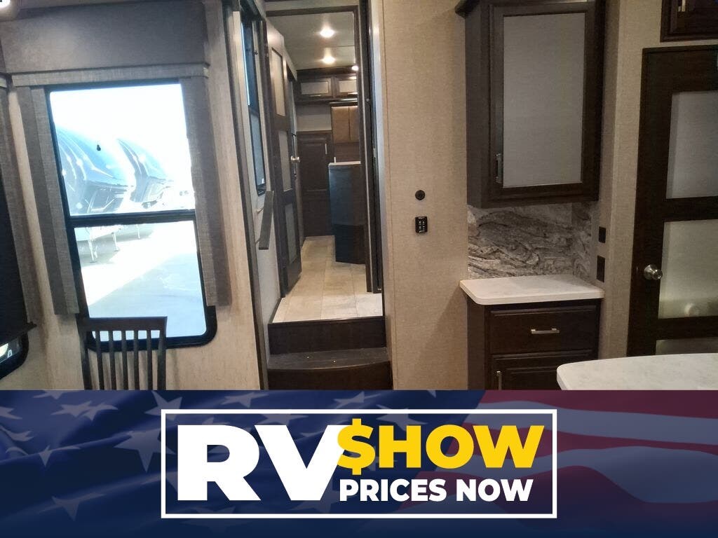 Used 2020 Grand Design Momentum 397TH available in Strafford, Missouri
