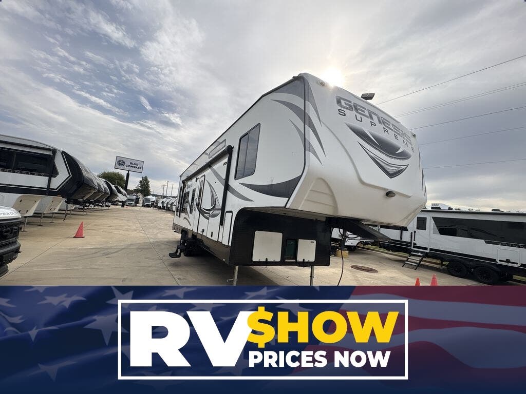 Used 2018  Genesis Supreme Genesis Supreme 32 CR by Genesis Supreme from Blue Compass RV Springfield in Strafford, MO