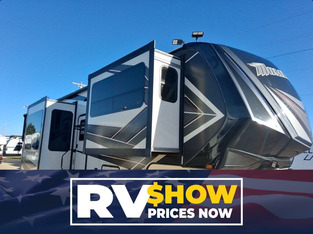 Used 2020 Grand Design Momentum 376TH available in Strafford, Missouri