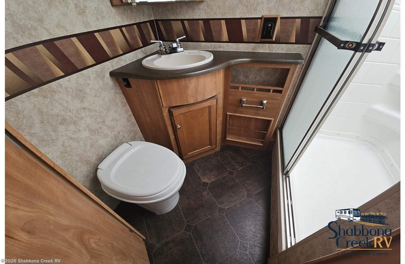 Used 2011 Winnebago Vista 36D * available in Atkinson, Illinois