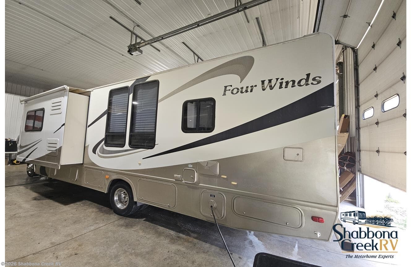 Used 2006 Thor  Fourwinds 31F available in Atkinson, Illinois