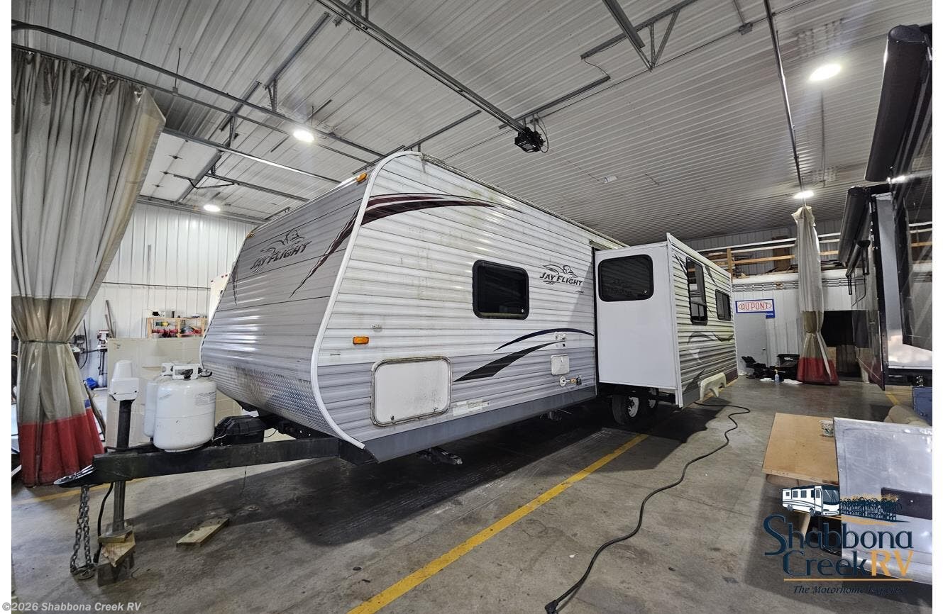 Used 2013  Jayco Jay Flight 26RLS by Jayco from Shabbona Creek RV in Atkinson, IL