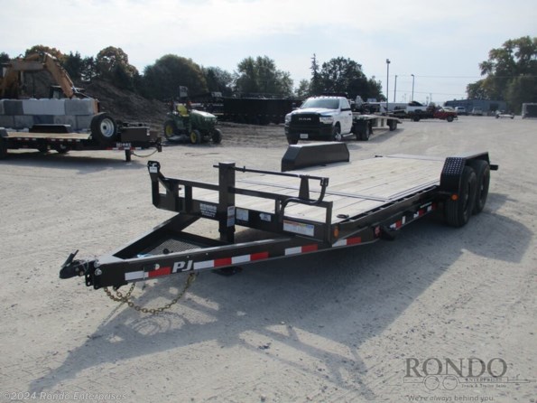 2022 PJ Trailers Equipment T6  Tilt T6J2072BTTK available in Sycamore, IL