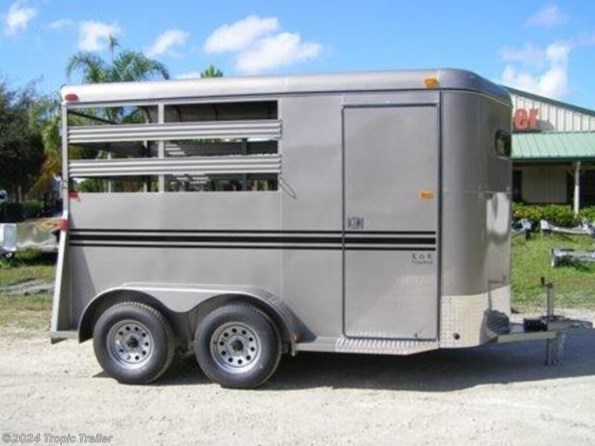2022 Bee Trailers 2 Horse Bumper Durango available in Fort Myers, FL