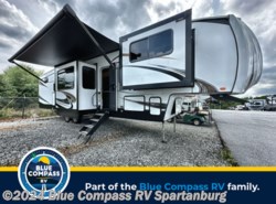 Used 2022 Forest River Sabre 37flh available in Duncan, South Carolina