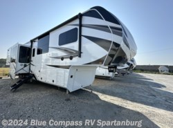 New 2025 Grand Design Solitude 390RK available in Duncan, South Carolina