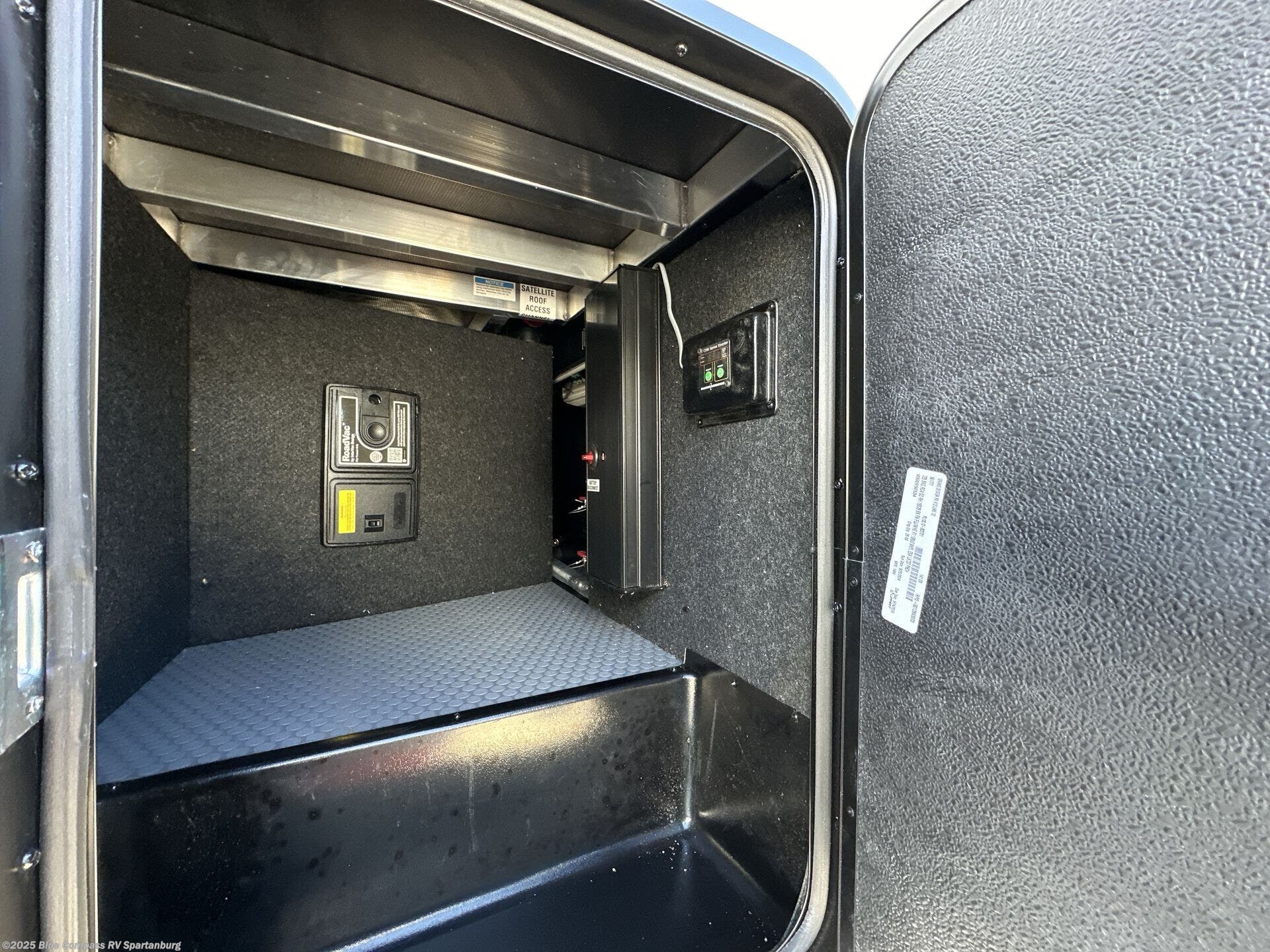 New 2025 Grand Design Momentum M-Class 395MS available in Duncan, South Carolina