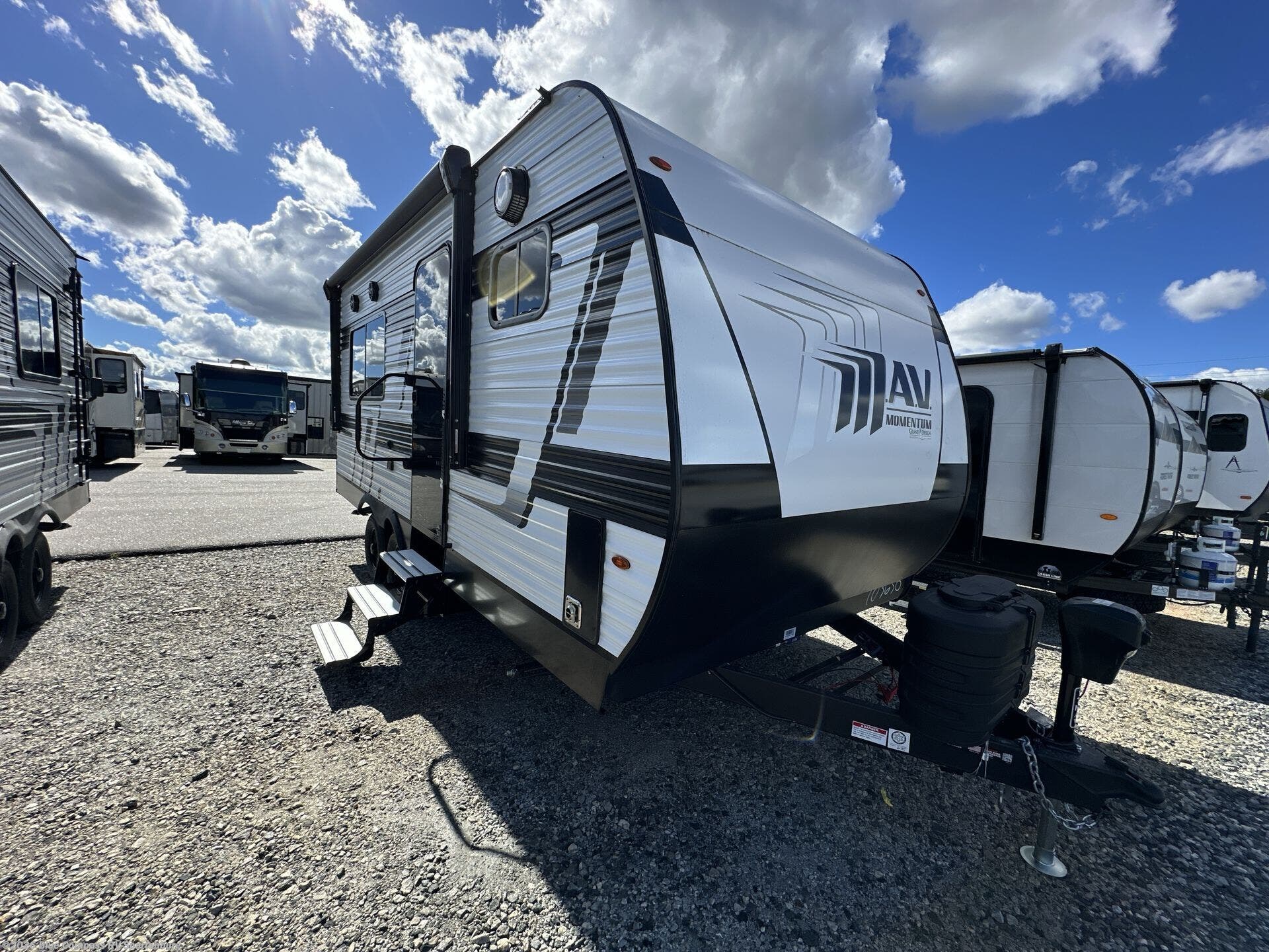 New 2026 Grand Design Momentum MAV 17MAV available in Duncan, South Carolina