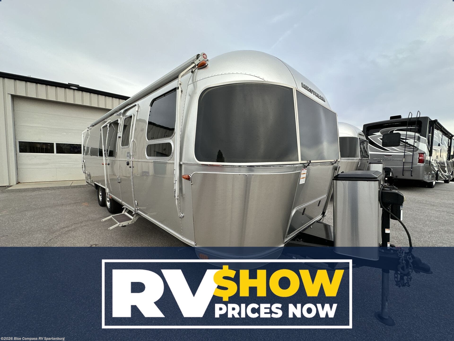 Used 2023 Airstream Flying Cloud 30FB Bunk available in Duncan, South Carolina