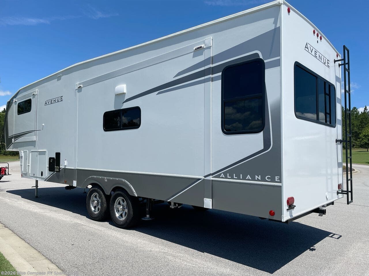 New 2026 Alliance RV Avenue 32RLS available in Duncan, South Carolina