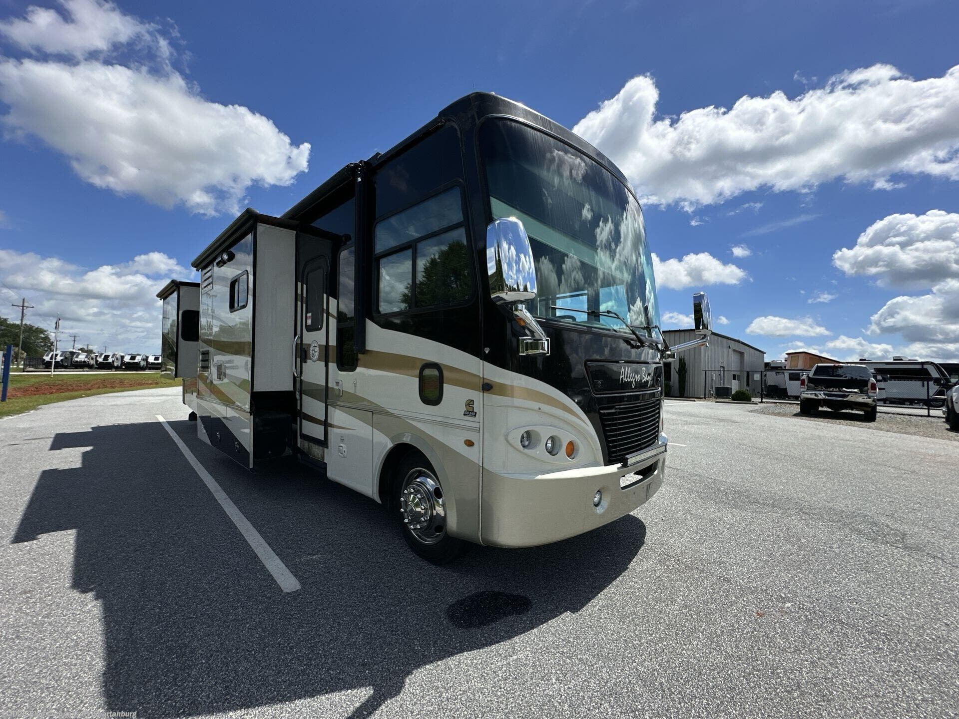 Used 2009 Tiffin Allegro Bay 37 QDB available in Duncan, South Carolina