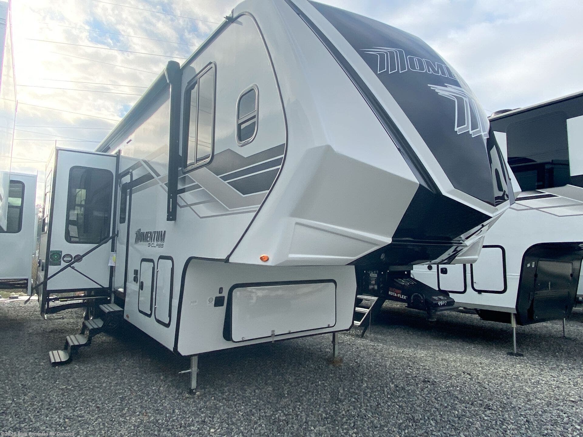 New 2026 Grand Design Momentum G-Class 350G available in Concord, North Carolina