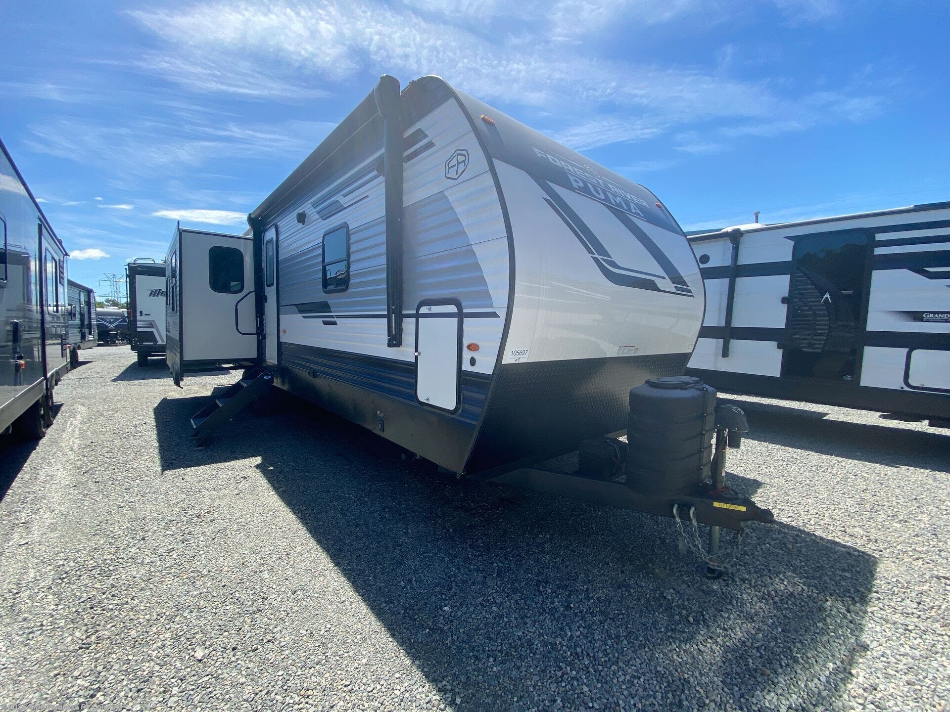 Used 2025 Palomino Puma 31RLQS available in Concord, North Carolina
