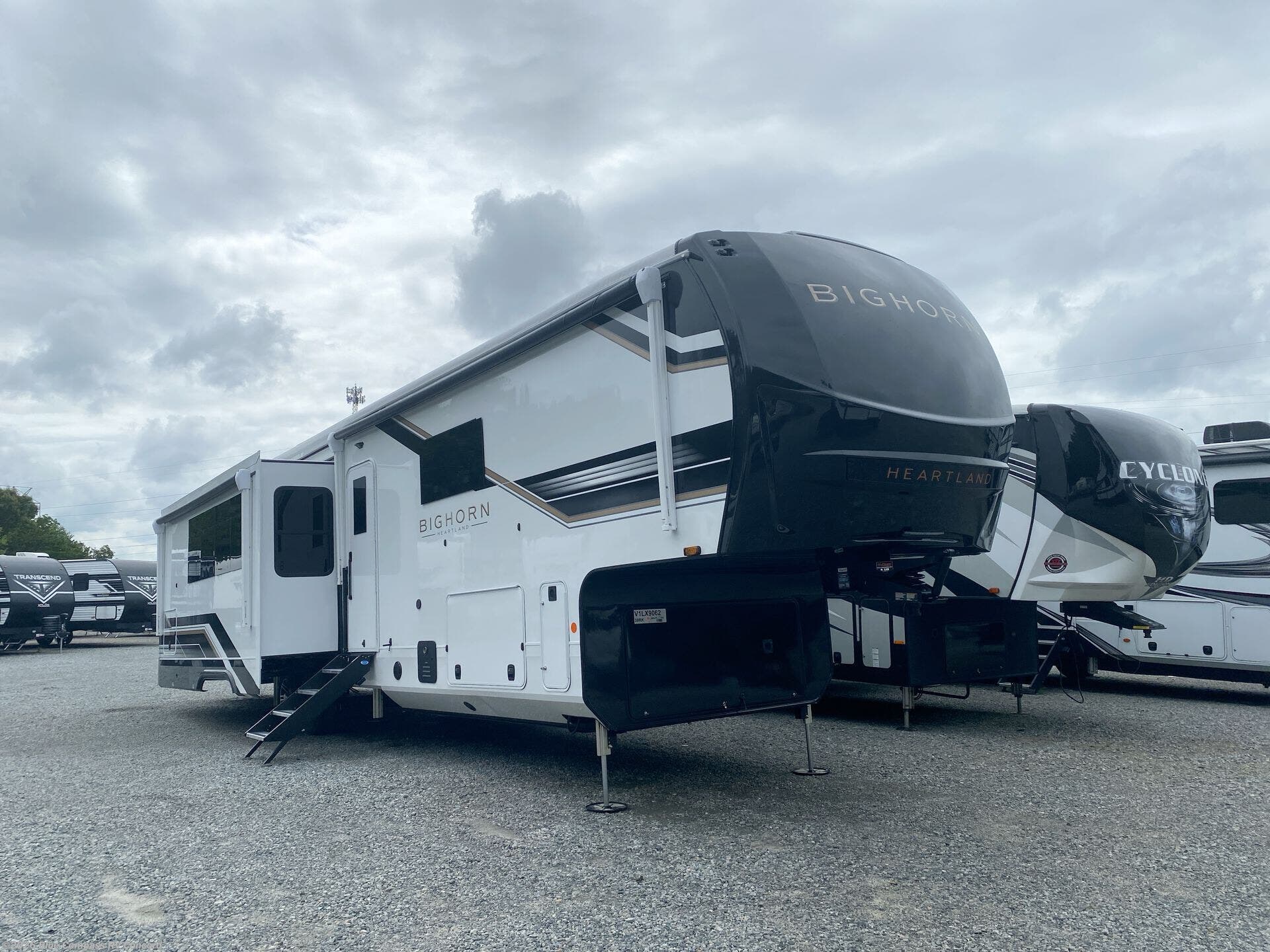New 2027 Heartland Bighorn 39RK available in Concord, North Carolina