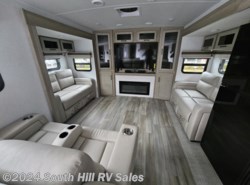 New 2024 Forest River Rockwood Ultra Lite 2908RL available in Puyallup, Washington