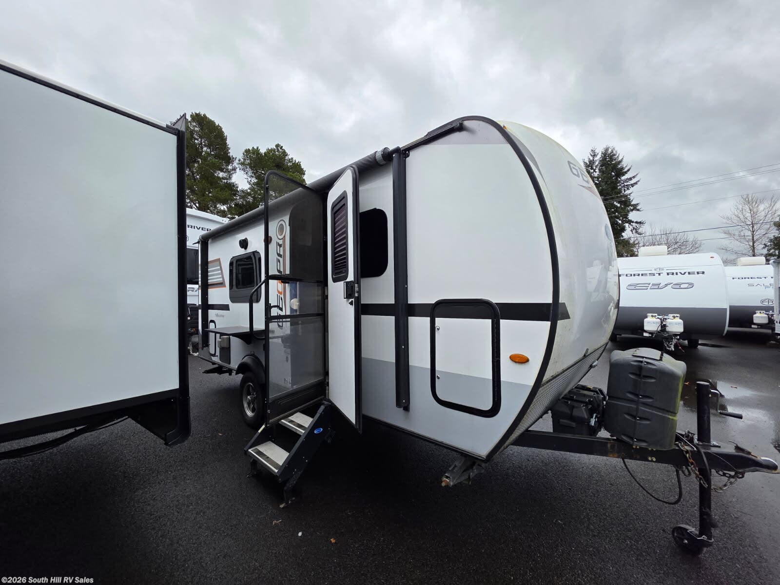 Used 2018 Forest River Rockwood Geo Pro 19fd available in Yelm, Washington