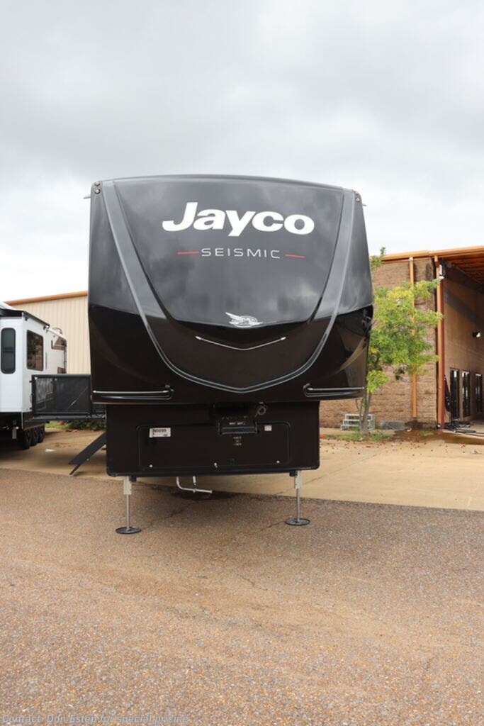 New 2026 Jayco Seismic 413 available in Southaven, Mississippi
