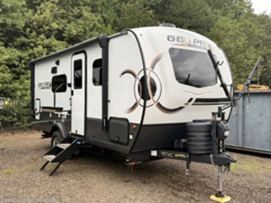 Used 2024 Rockwood  20FBS available in Southaven, Mississippi