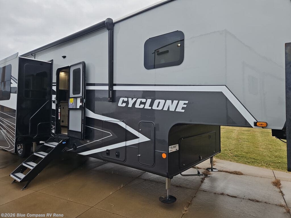 New 2027 Heartland Cyclone 3914 available in Reno, Nevada