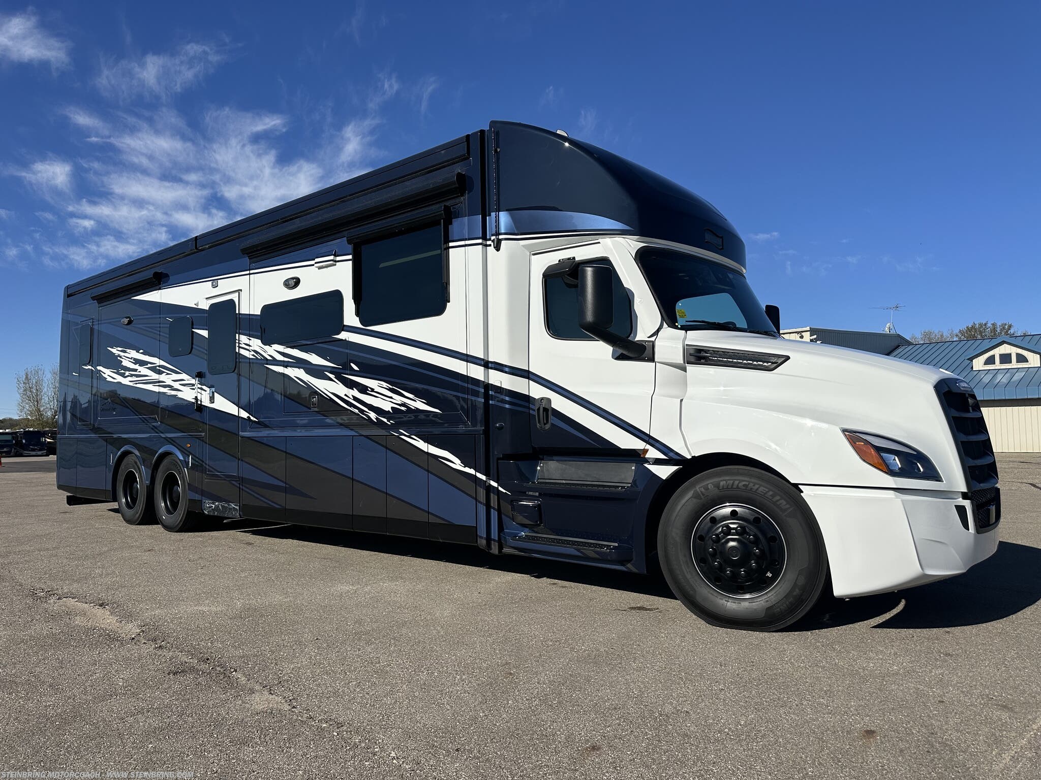 New 2026 Newmar Summit Aire 4505 available in Garfield, Minnesota