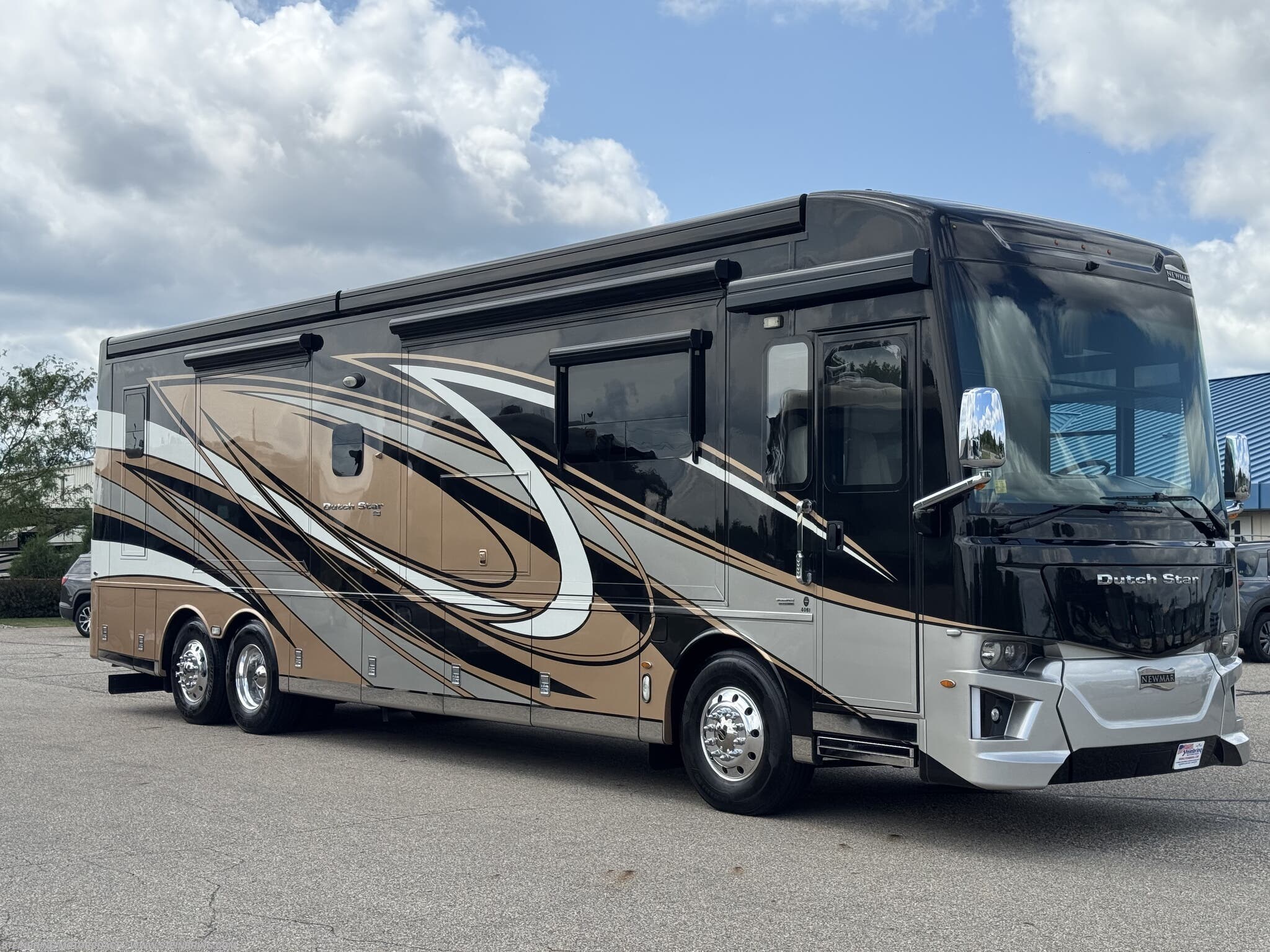 Used 2021 Newmar Dutch Star 4081 available in Garfield, Minnesota