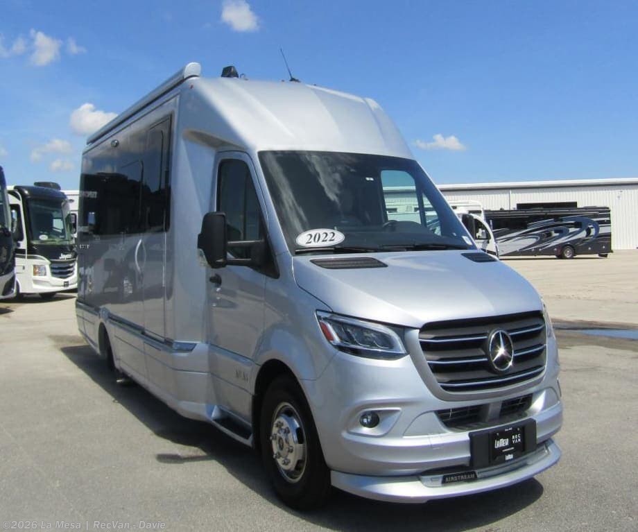 Used 2022 Airstream Atlas MURPHY SUITE available in Davie, Florida