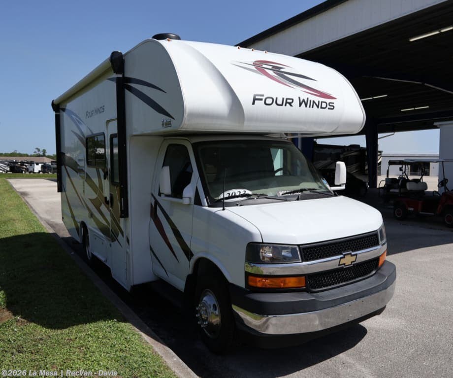 Used 2023  Thor Motor Coach Four Winds 22B by Thor Motor Coach from La Mesa | RecVan - Davie in Davie, FL