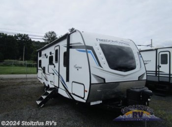 Used 2022 Coachmen Freedom Express Ultra Lite 257BHS available in Adamstown, Pennsylvania