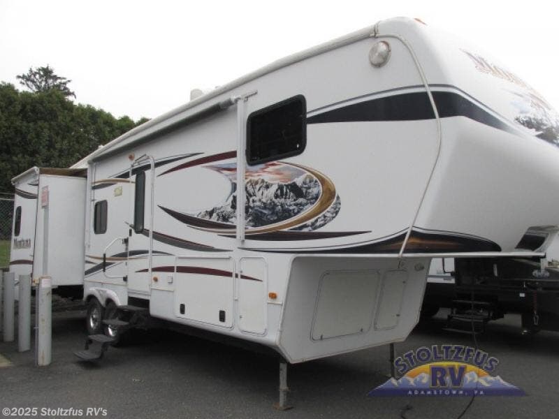 Used 2012 Keystone Montana 315O RL available in Adamstown, Pennsylvania