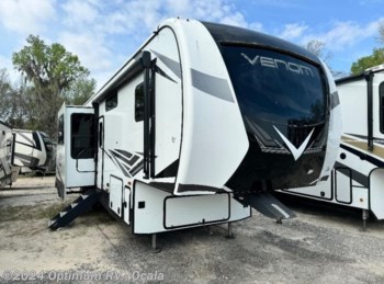 Used 2022 K-Z Venom V-Series V3815TK available in Ocala, Florida