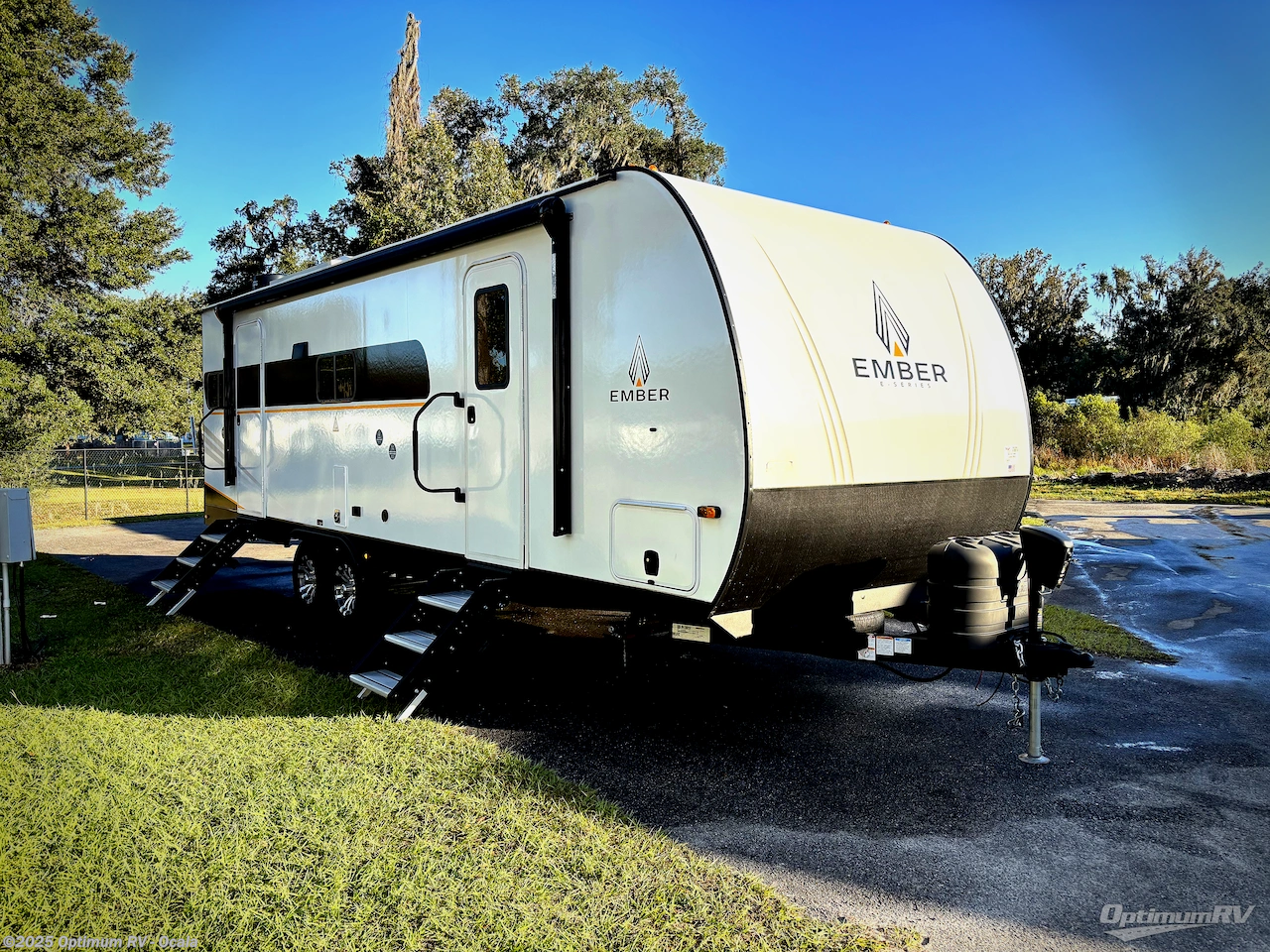 New 2025 Ember RV E-Series 25RUD available in Ocala, Florida