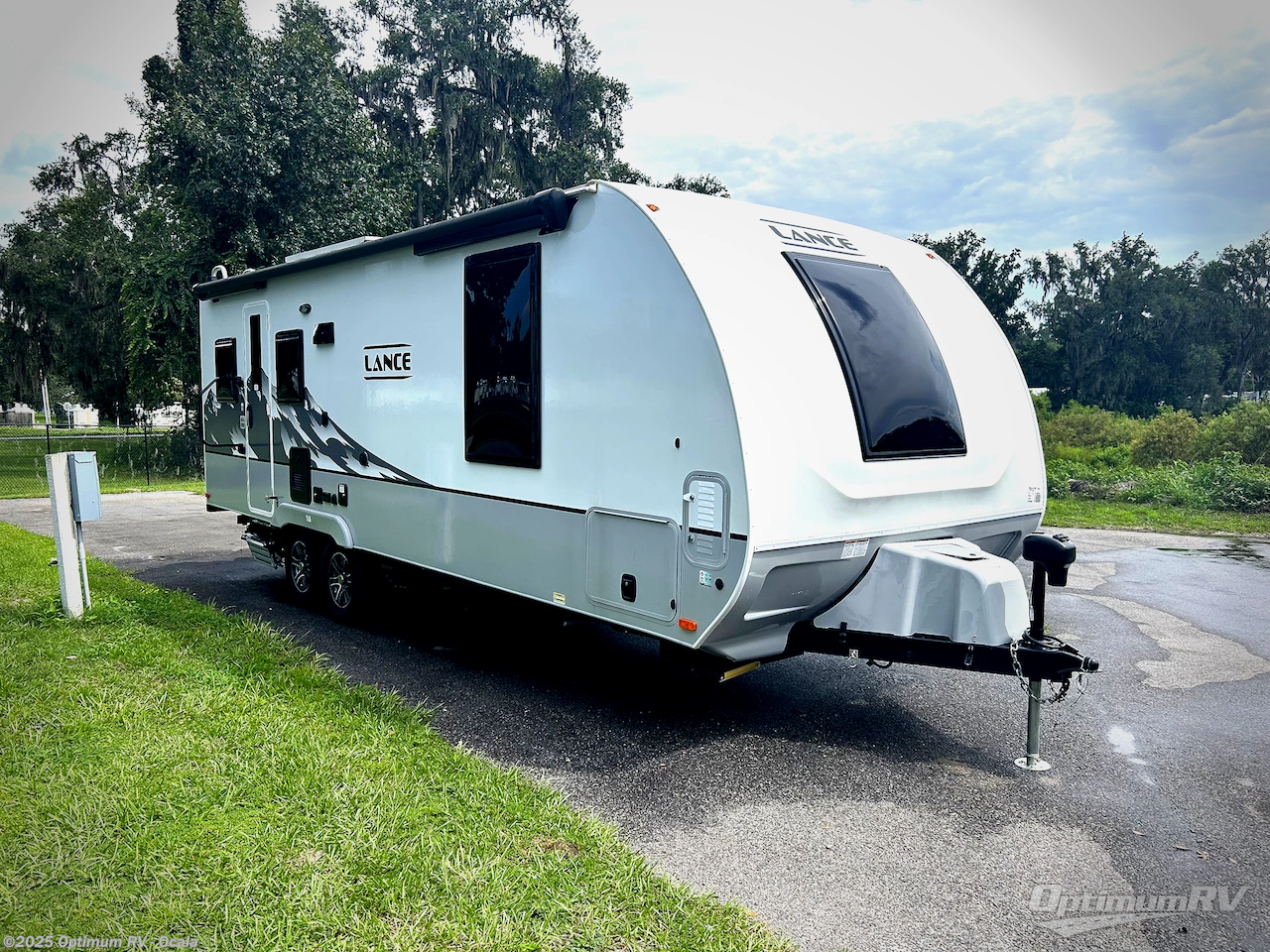 New 2025 Lance  Lance Travel Trailers 2255 available in Ocala, Florida