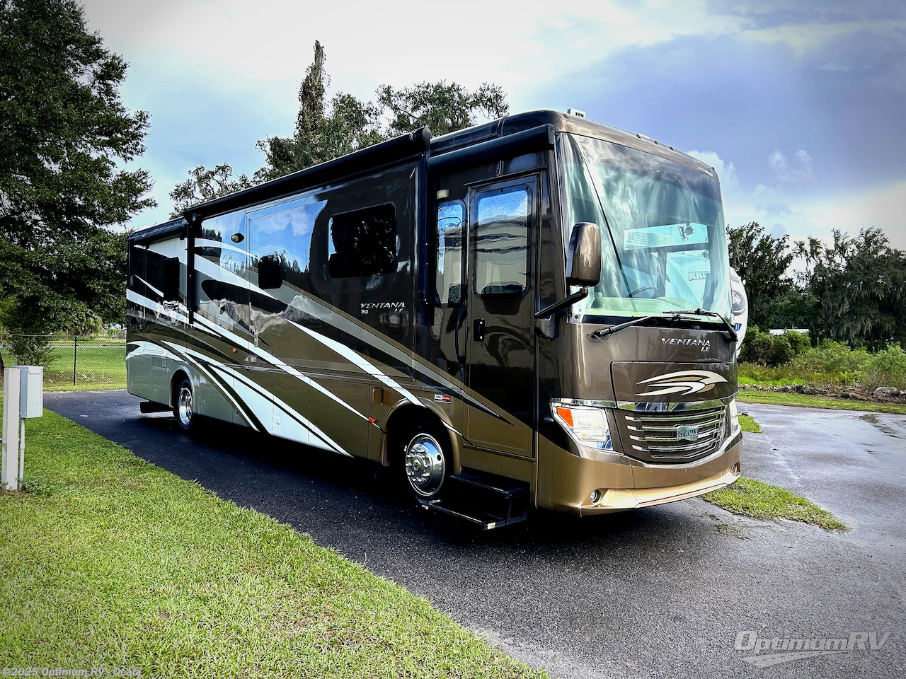 Used 2017 Newmar Ventana LE 3724 available in Ocala, Florida