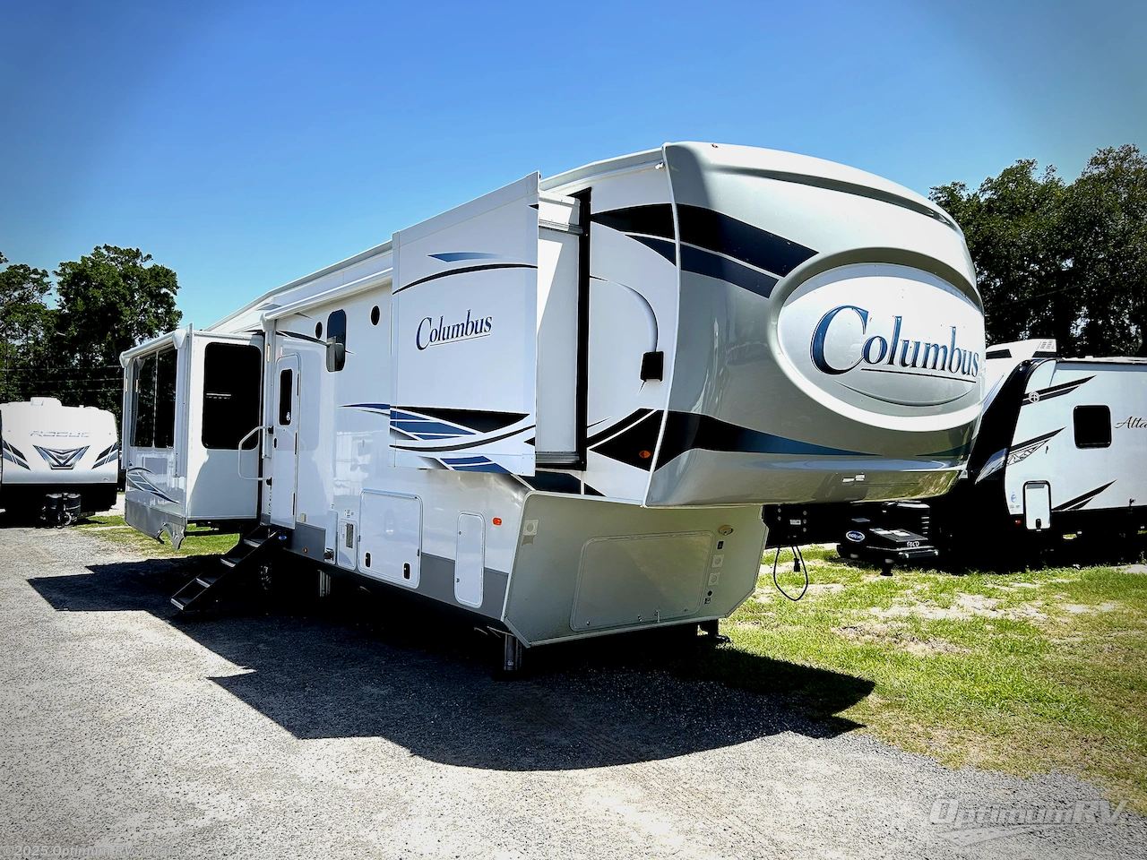 Used 2022 Palomino Columbus 383FB available in Ocala, Florida