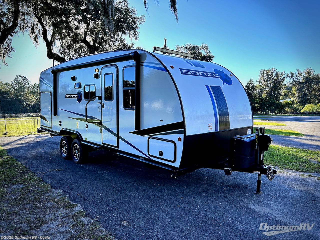 Used 2021 Venture RV Sonic X SN211VDBX available in Ocala, Florida