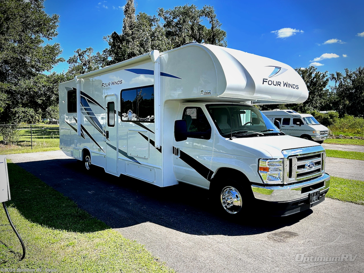 Used 2024 Thor  Four Winds 28Z available in Ocala, Florida