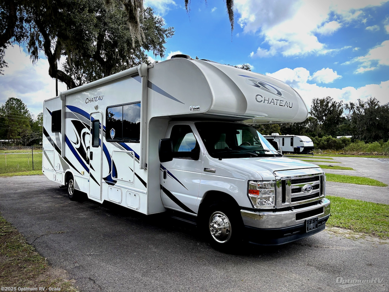 Used 2022 Thor  Chateau 28Z available in Ocala, Florida