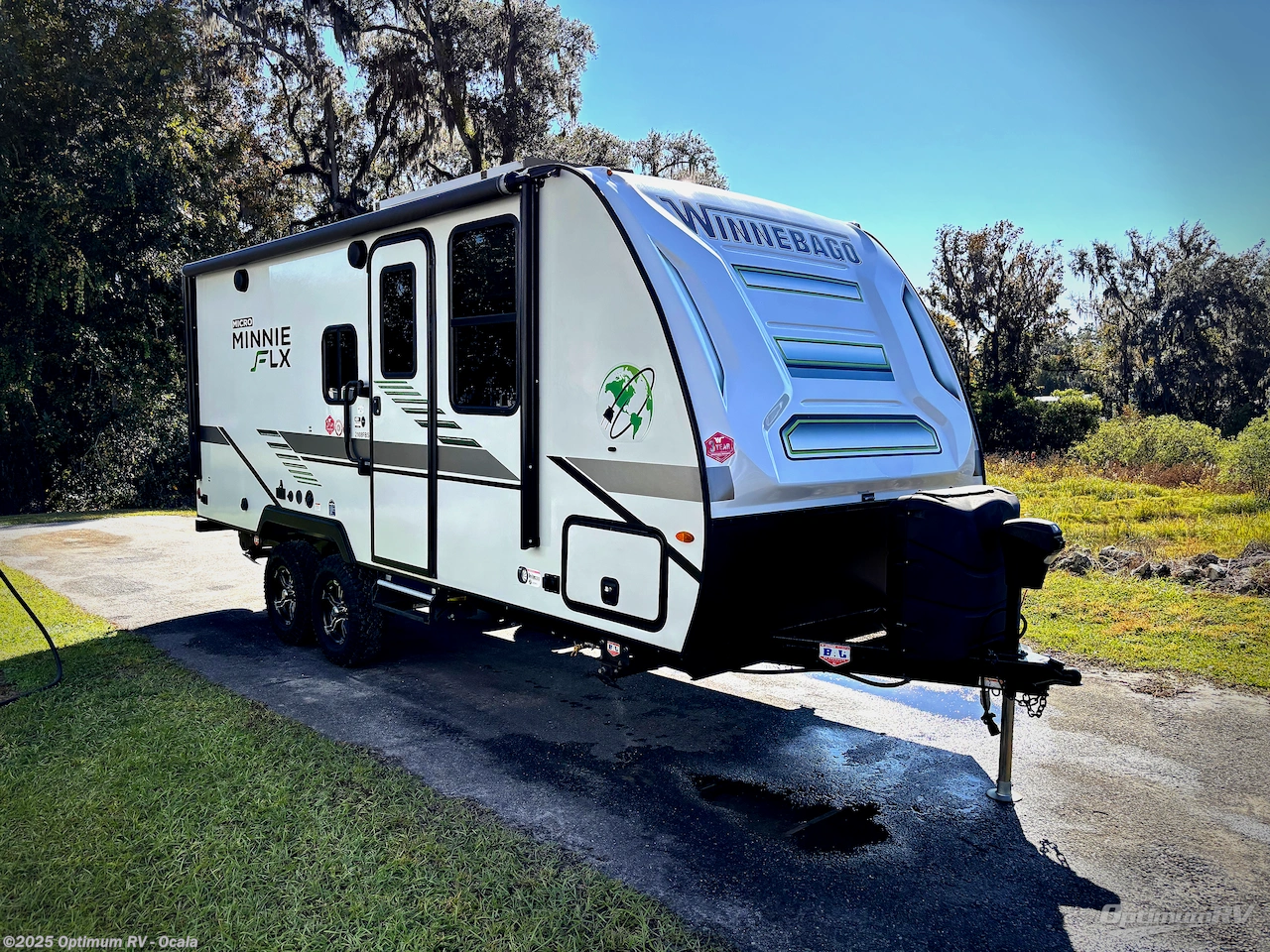 Used 2022 Winnebago Micro Minnie FLX 2108FBS available in Ocala, Florida