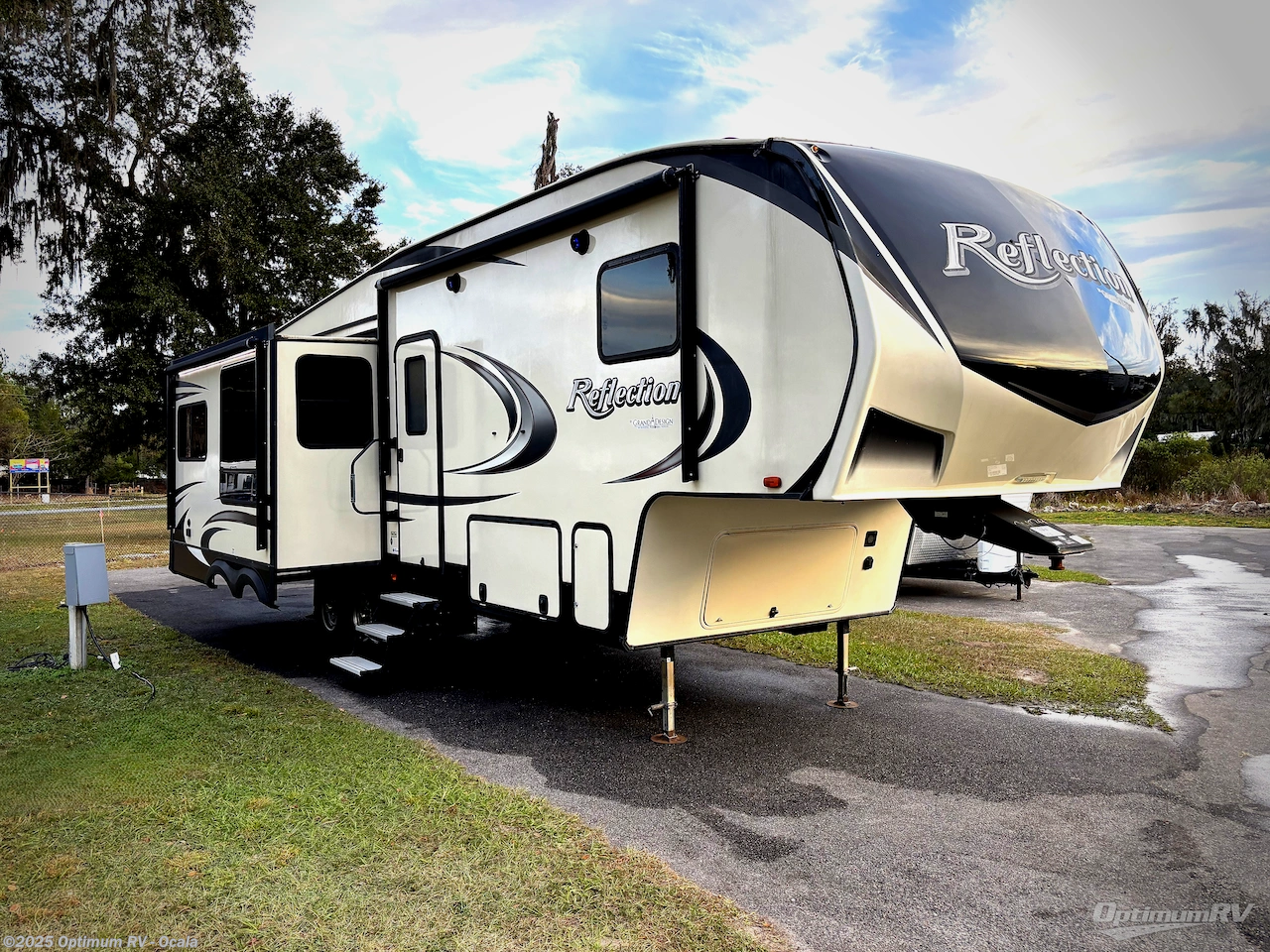 Used 2020 Grand Design Reflection 303RLS available in Ocala, Florida