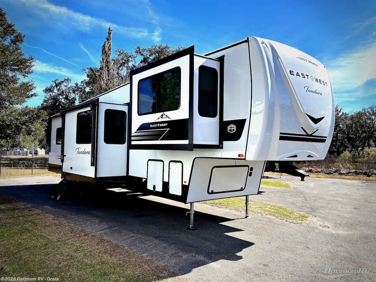 New 2026 East to West Tandara 390FL available in Ocala, Florida