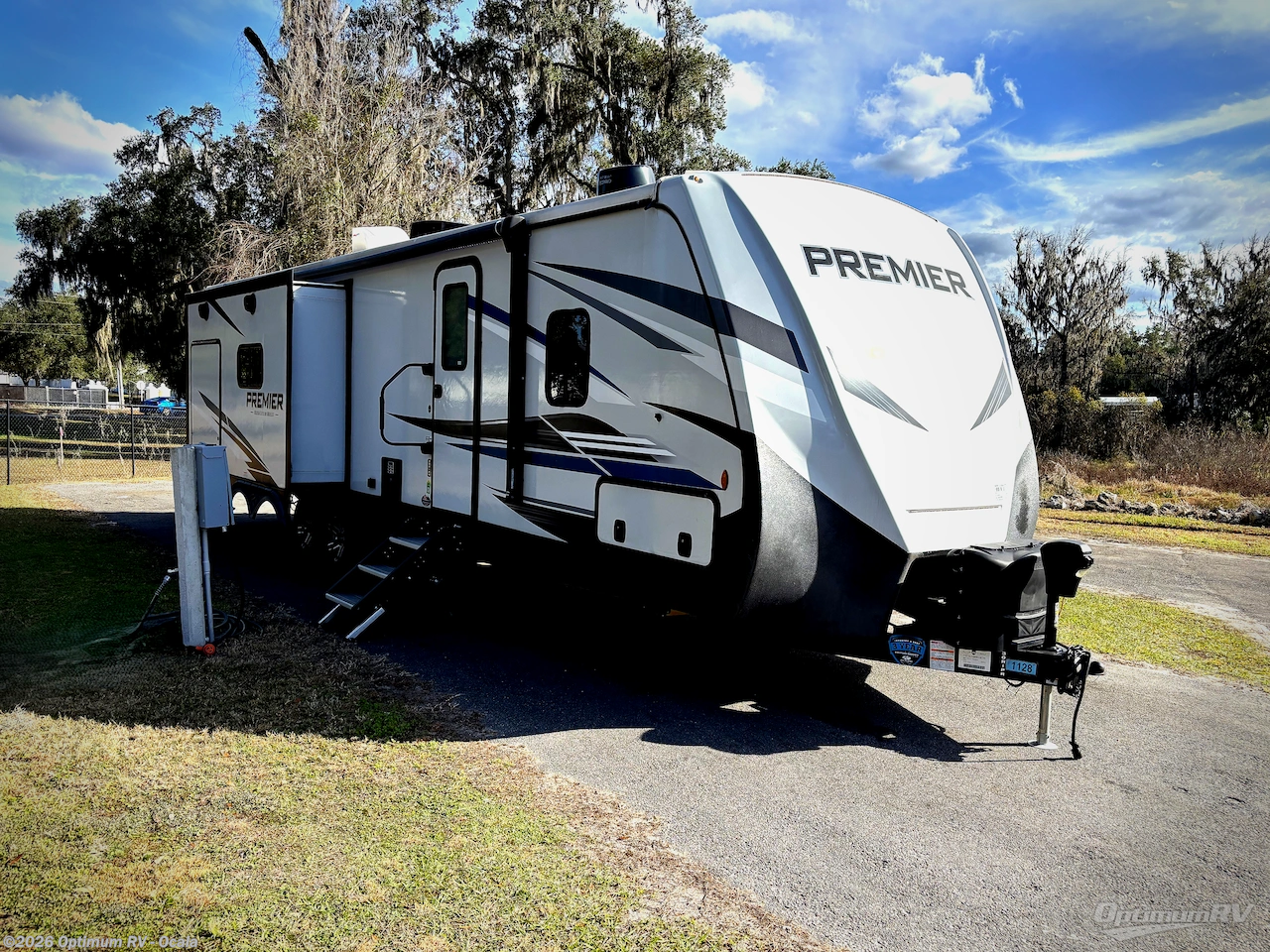 Used 2024 Keystone Premier Ultra Lite 30RIPR available in Ocala, Florida