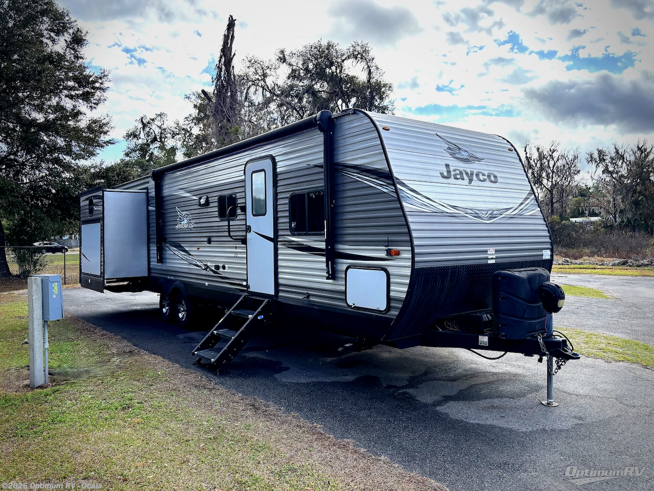 Used 2021 Jayco Jay Flight 32TSBH available in Ocala, Florida
