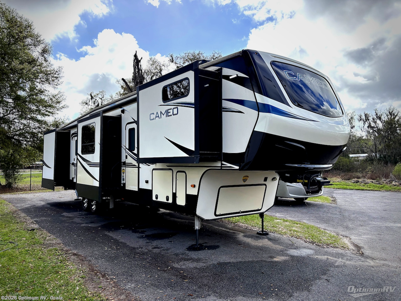 Used 2020 CrossRoads Cameo CE4021FK available in Ocala, Florida