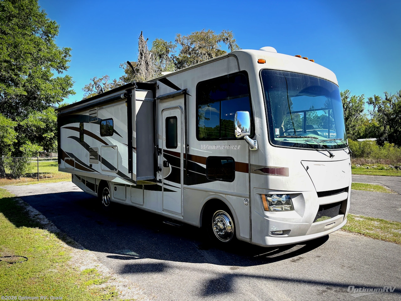 Used 2014 Thor  Windsport 27K available in Ocala, Florida